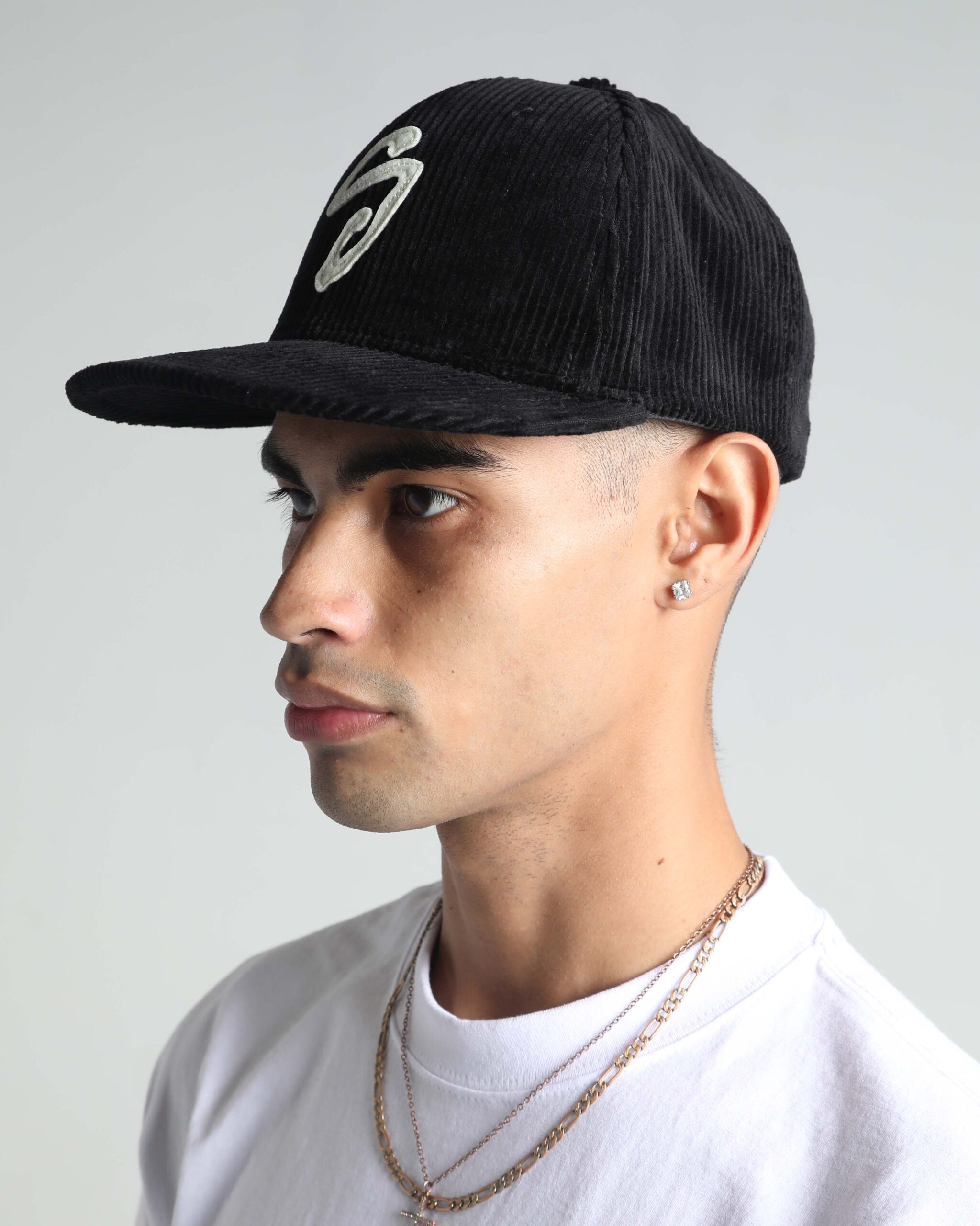 Corduroy_S_Snapback_001_black