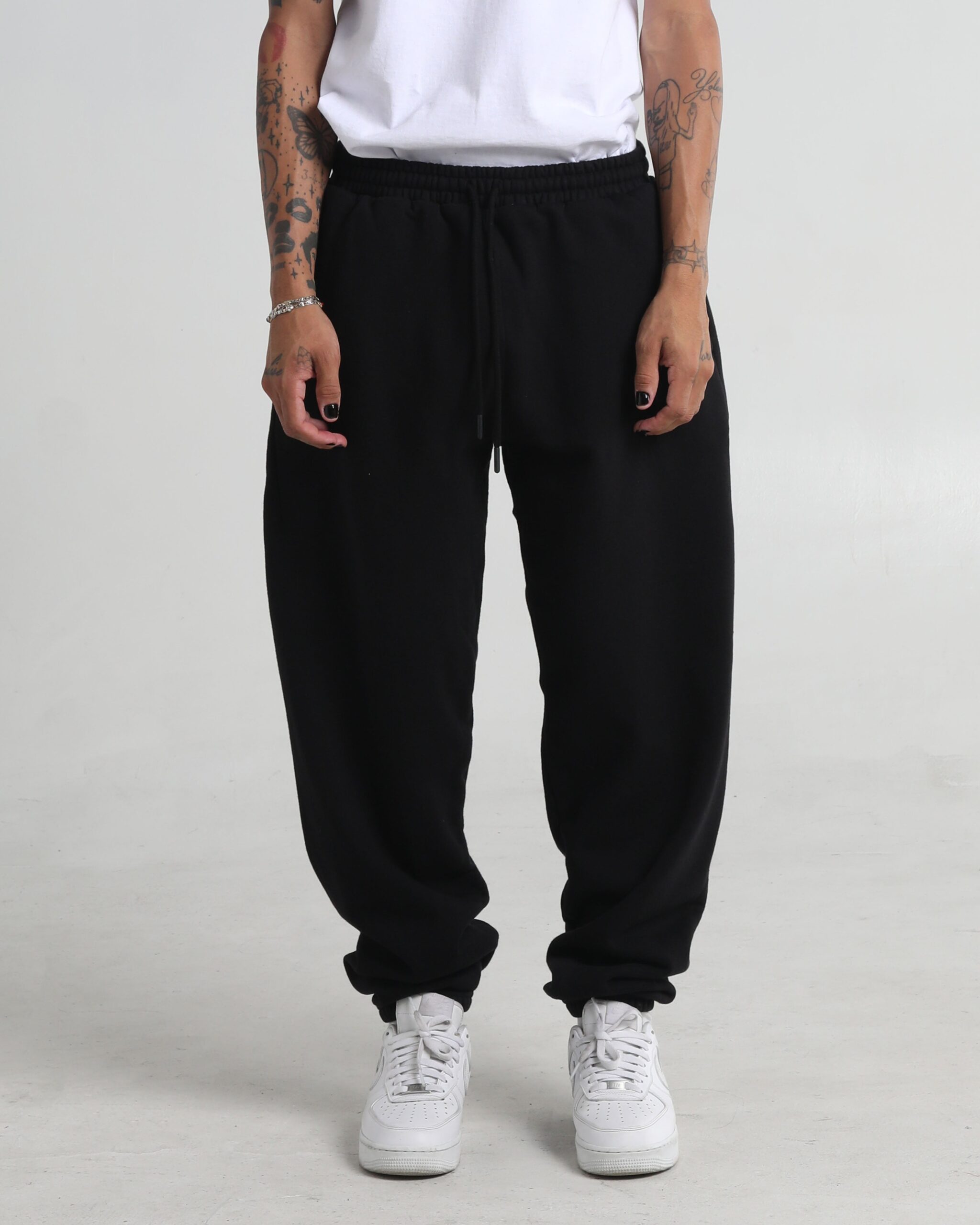 MaxHeavyFleeceGarmentDyeSweatpants_Black_002