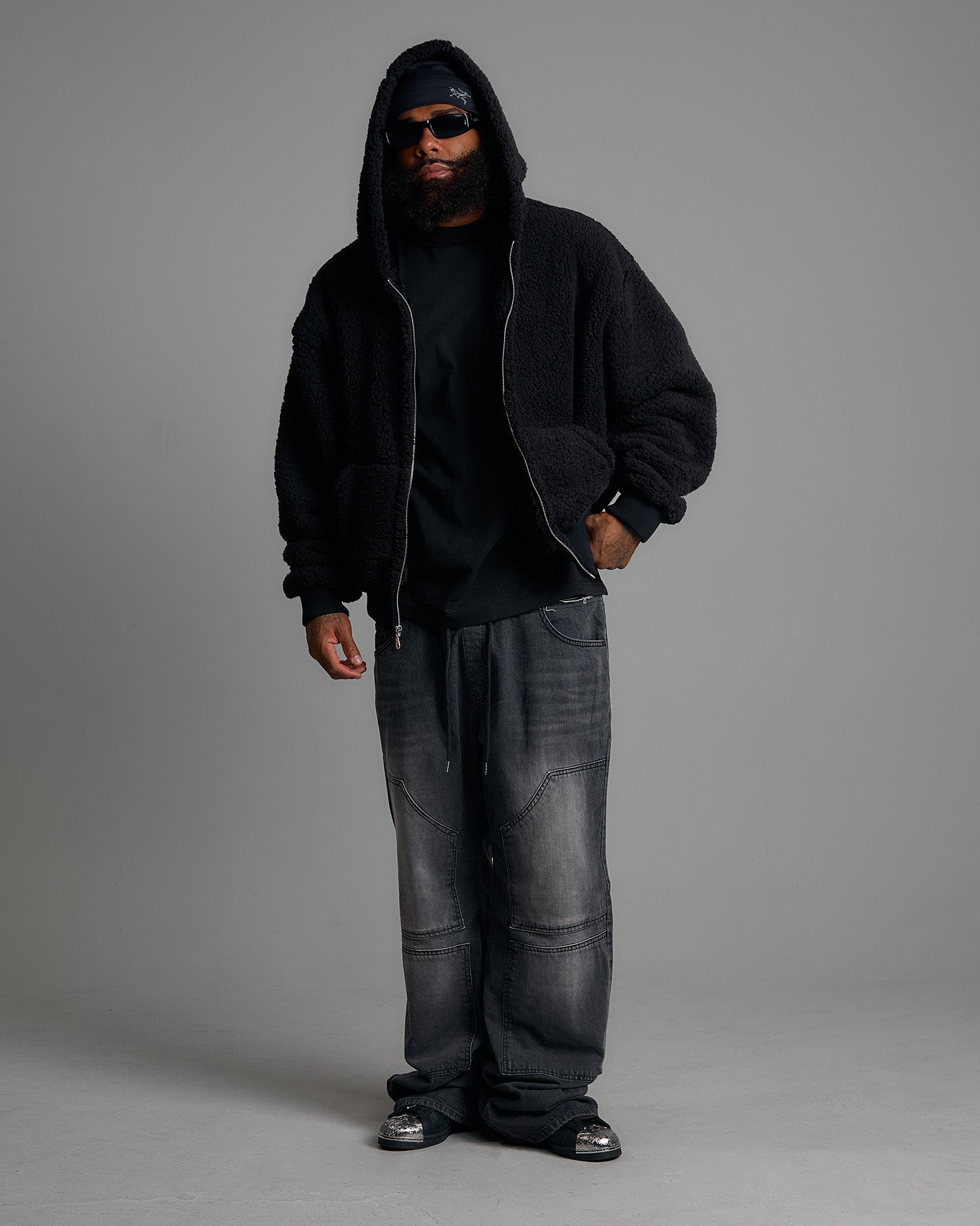 layeredcarpenterdenim_black_fullbody001_e9daeab3-f6f8-4d30-a5b3-0deb6d28ce39